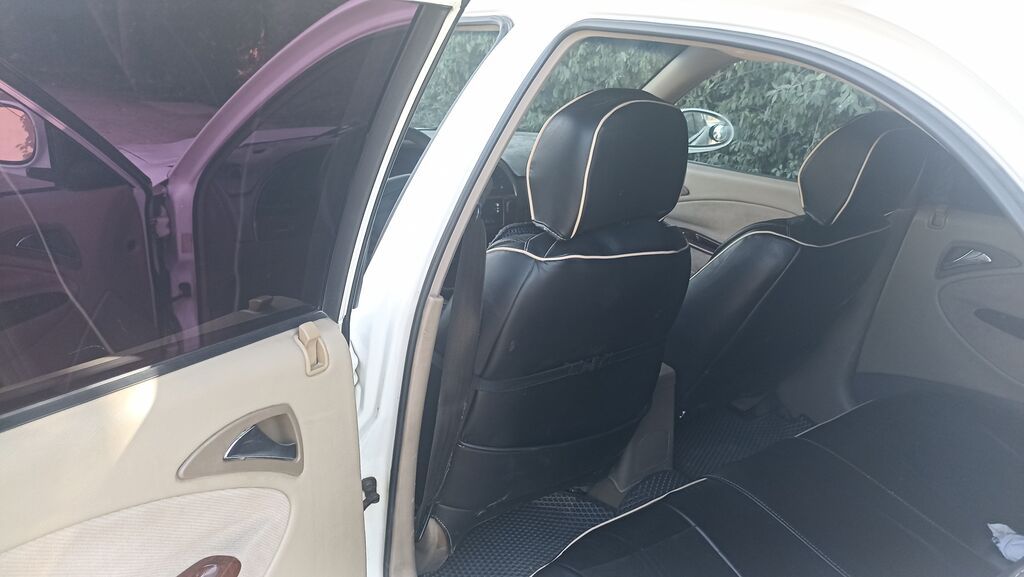 Daewoo Nubira: 2000 г., 1.5 л, Механика, Бензин, Седан: фото 2