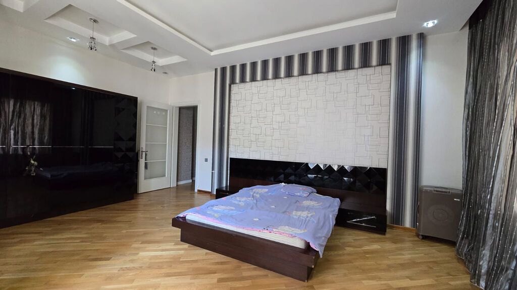 3 otaqlı, Yeni tikili, 162 kv. m