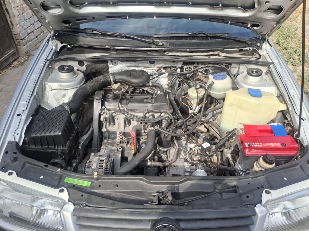 Volkswagen Passat: 1996 г., 1.8 л, Механика, Бензин, Седан: фото 7