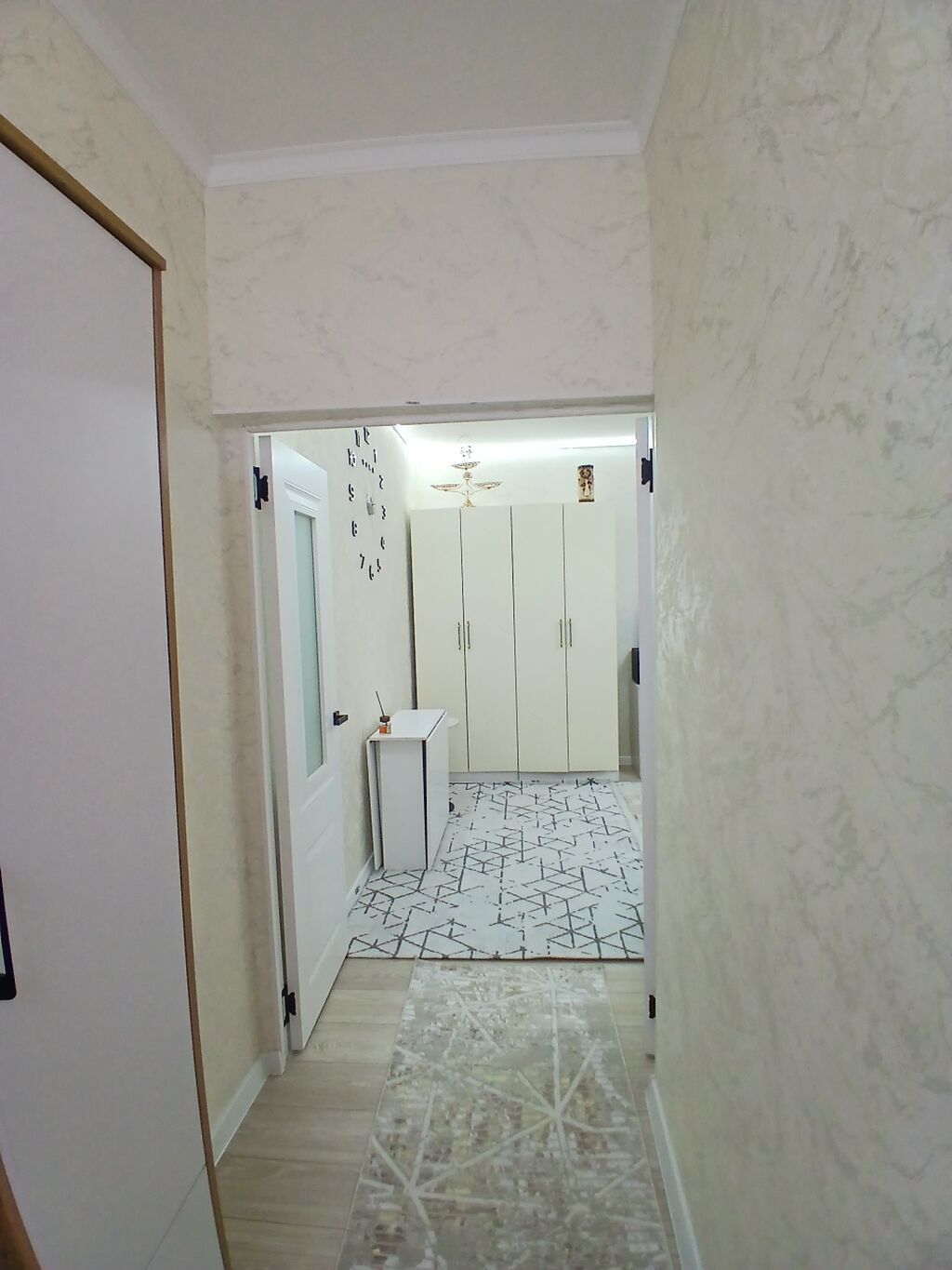 1 комната, 40 м², 5 мкр 105 серия, 1 этаж, Дизайнерский ремонт: фото 8