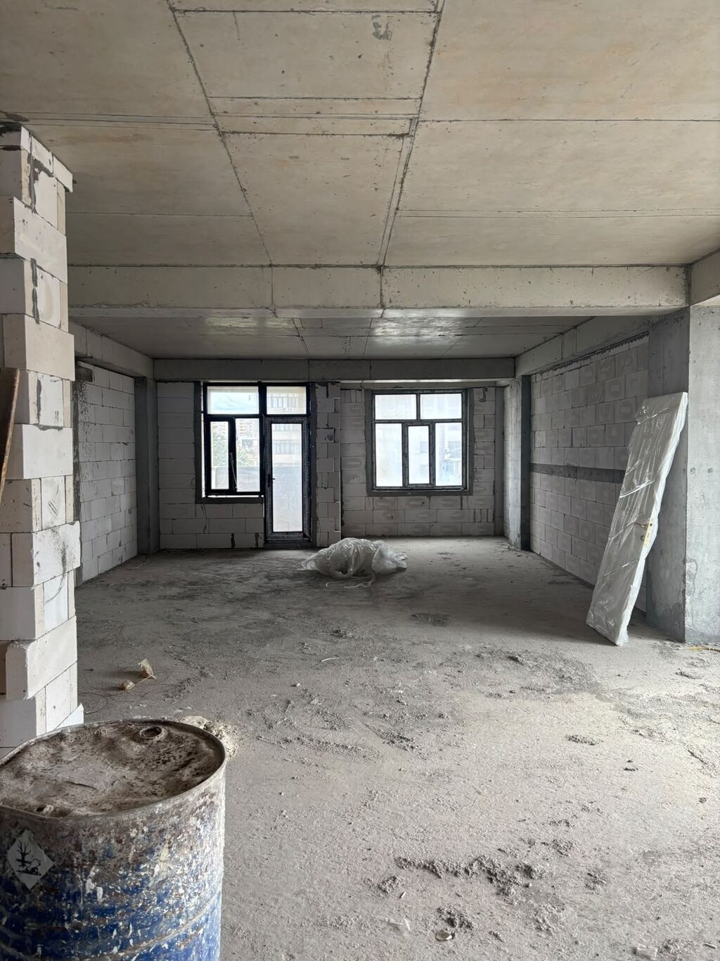8-ci mikrorayon, 4 otaqlı, Yeni tikili, 156 kv. m