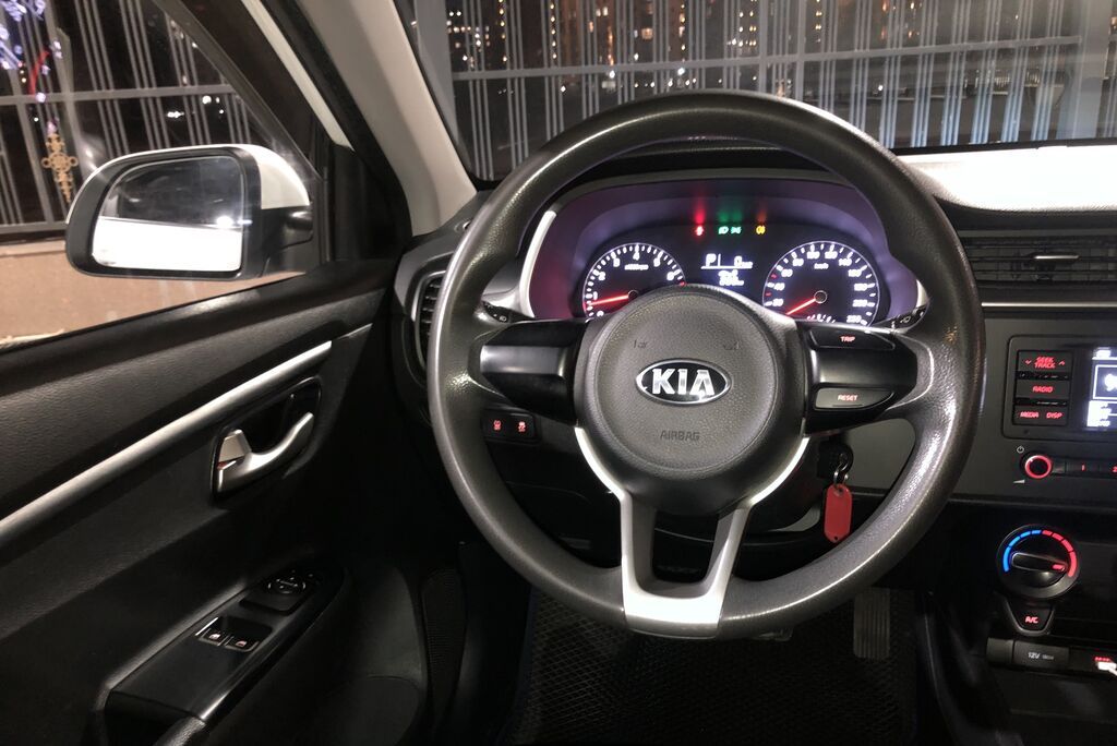 Kia Rio: 2021 г., 1.6 л, Типтроник, Бензин, Седан: фото 7