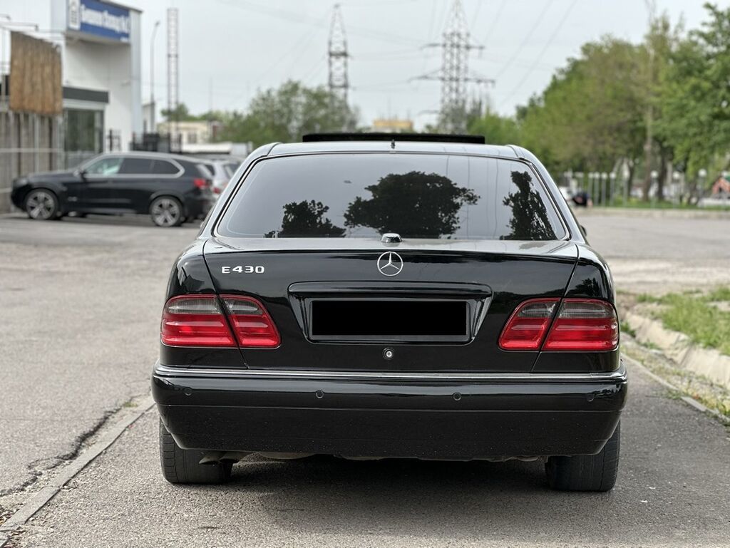 Mercedes-Benz E-Class: 1998 г., 4.3 л, Автомат, Газ, Седан: фото 3