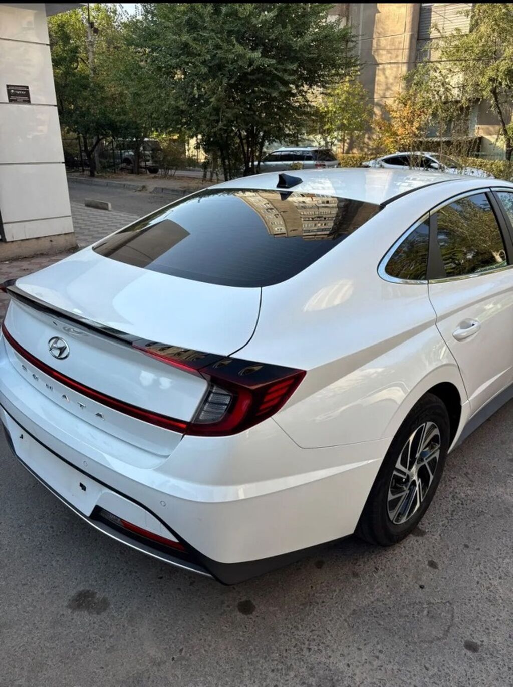 Hyundai Sonata: 2020 г., 0.2 л, Автомат, Гибрид, Седан: фото 2