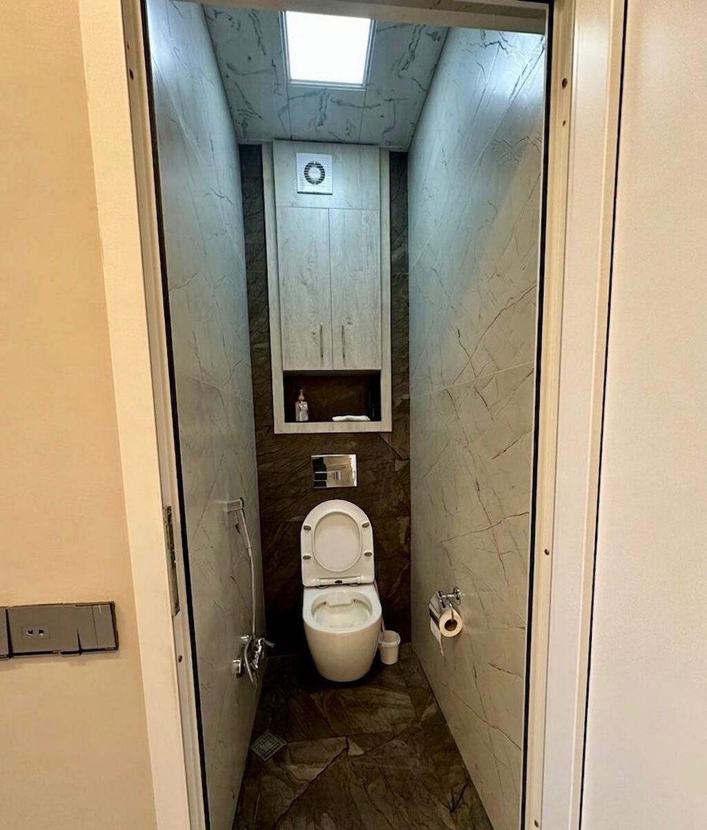 Bakı, Bakıxanov qəs., 4 otaqlı, Köhnə tikili, 83 kv. m