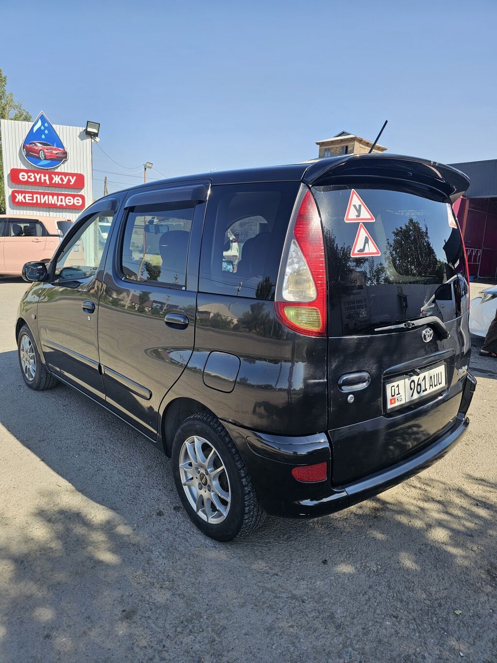 Toyota Funcargo: 2003 г., 1.3 л, Автомат, Бензин, Фургон: фото 5