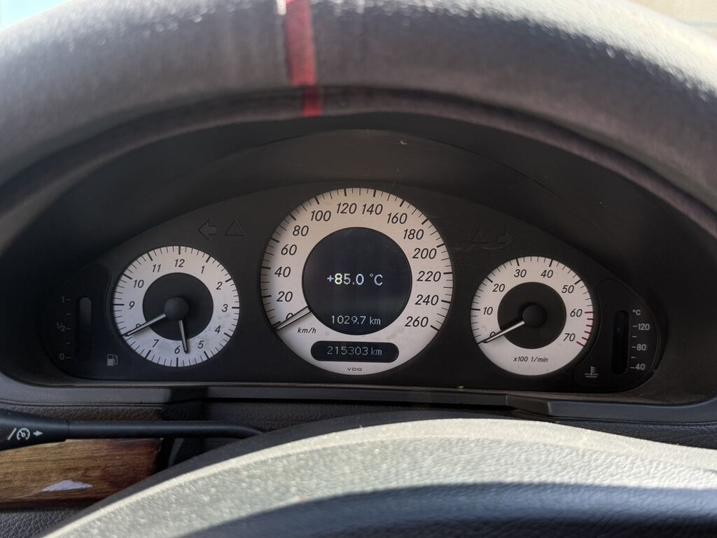 Mercedes-Benz E-Class: 2002 г., 2.6 л, Механика, Бензин, Седан: фото 8