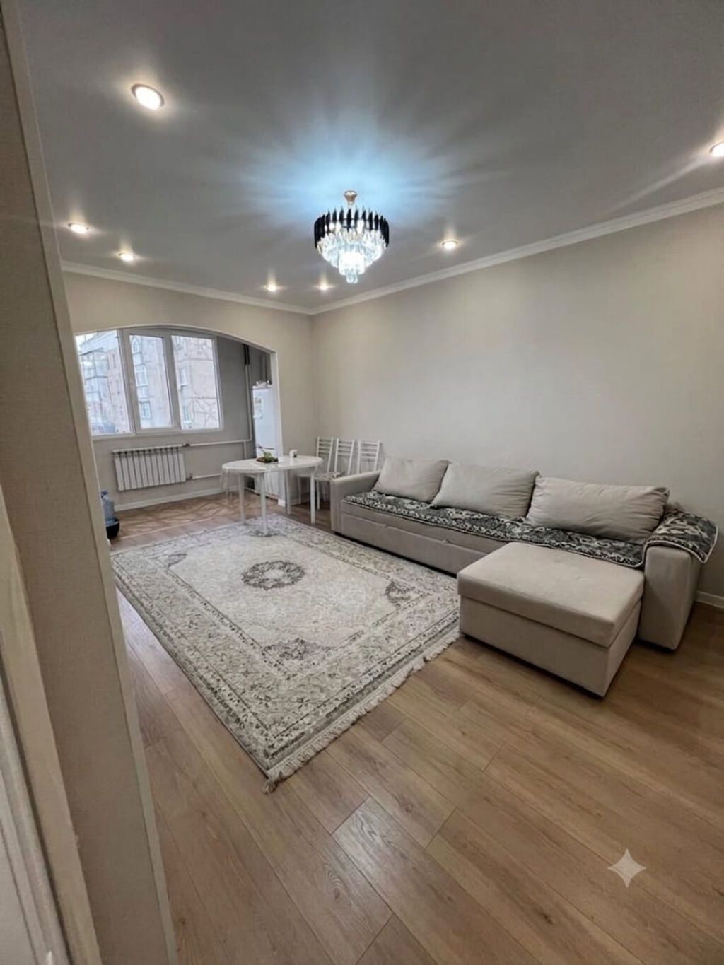 1 комната, 43 м², Восток-5 мкр 106 серия улучшенная, 7 этаж, Свежий ремонт: фото 1