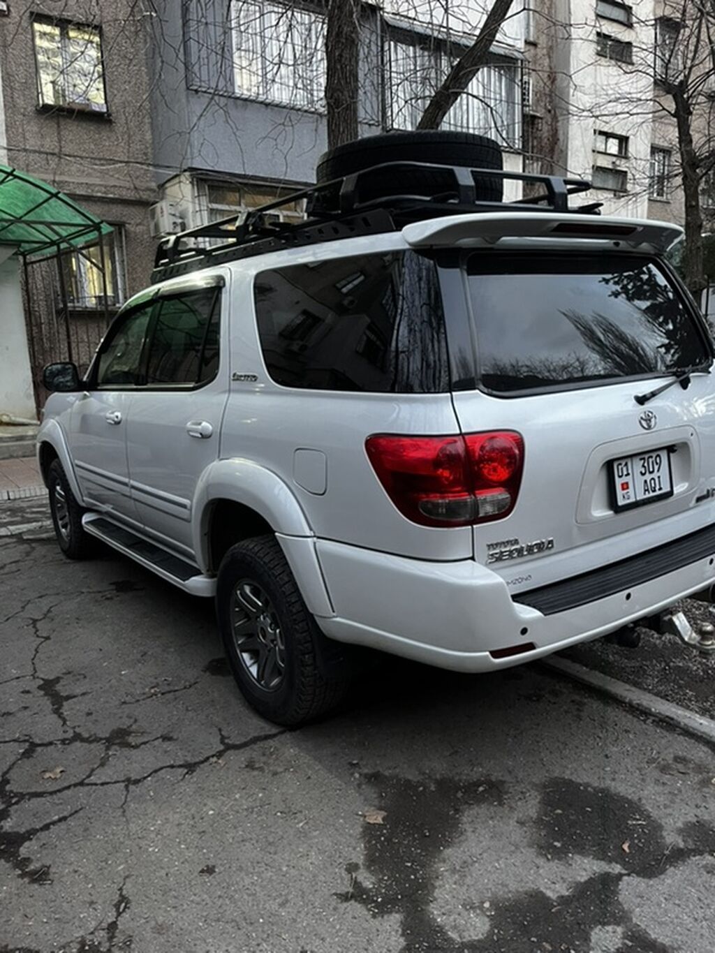 Toyota Sequoia: 2007 г., 4.7 л, Автомат, Газ, Внедорожник: фото 3