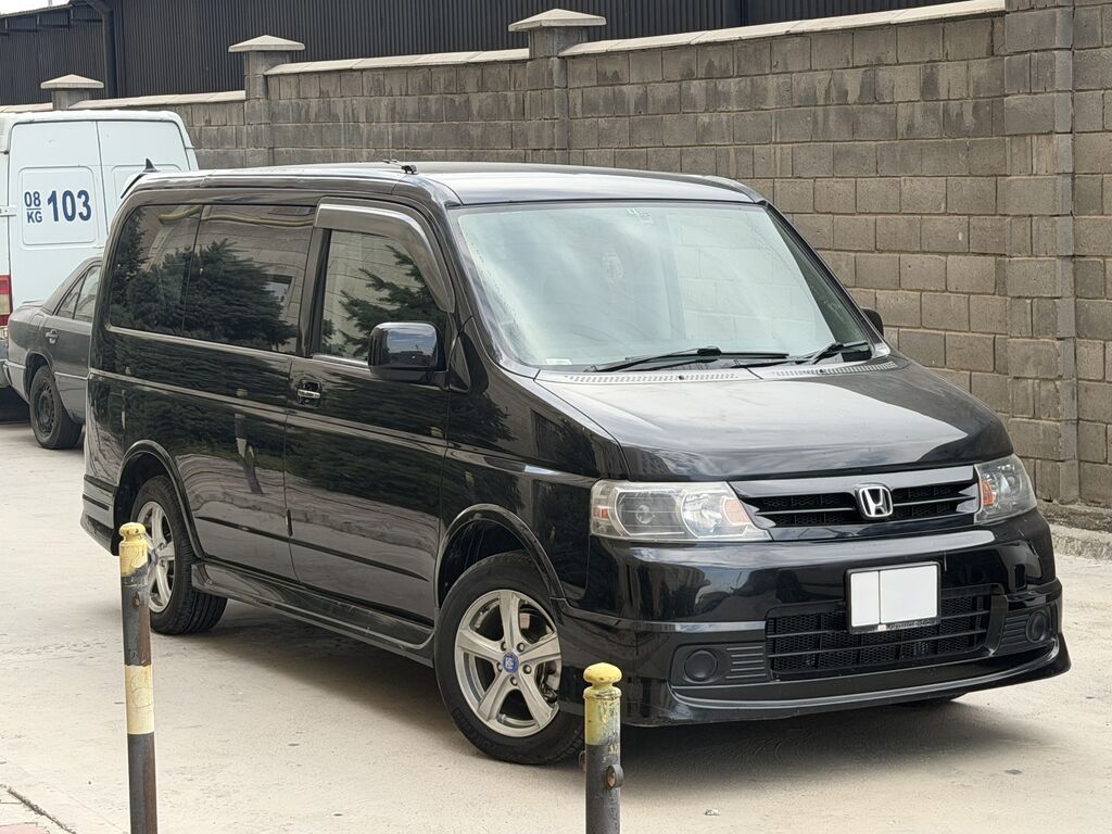 Honda Stepwgn: 2003 г., 2 л, Автомат, Бензин, Минивэн: фото 1