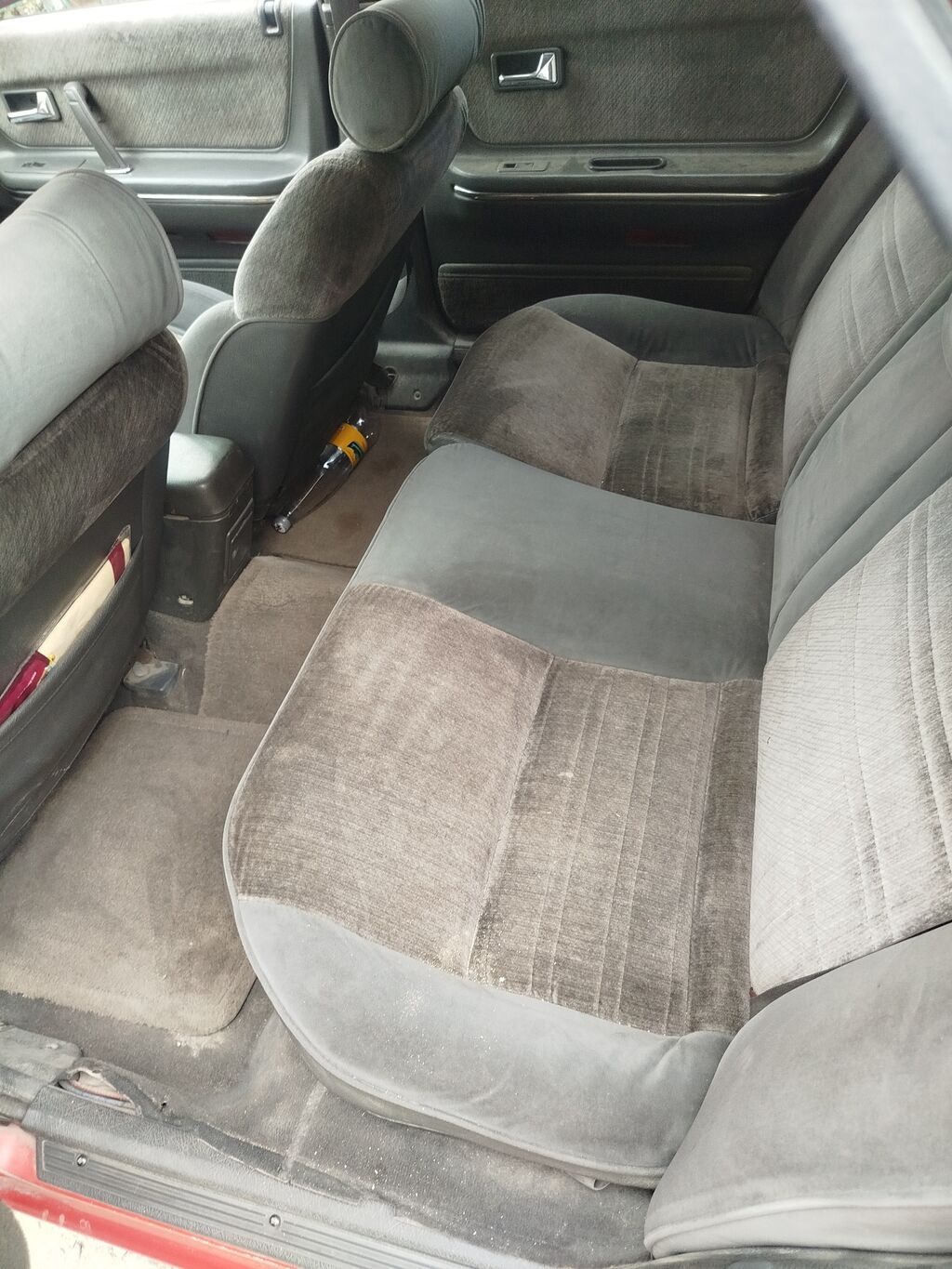 Mazda 626: 1989 г., 2.2 л, Автомат, Хэтчбэк: фото 5