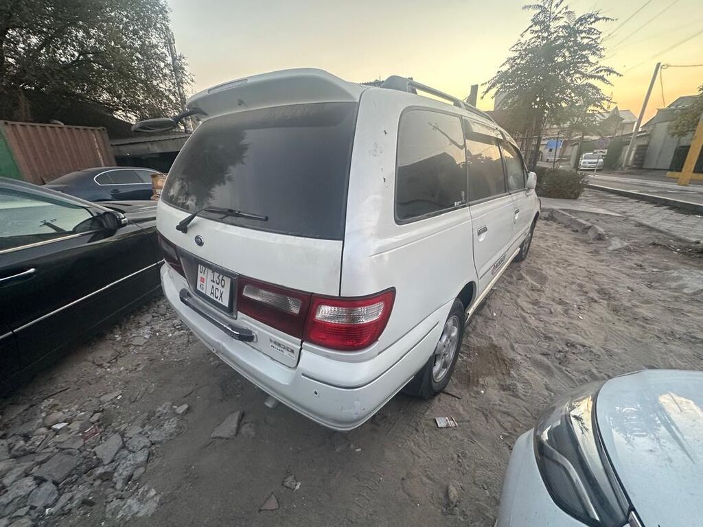 Nissan Presage: 1998 г., 2.5 л, Автомат, Дизель, Минивэн: фото 4