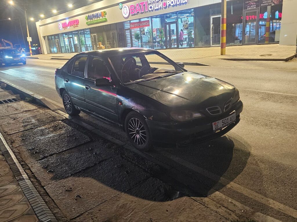 Nissan Primera: 1999 г., 1.9 л, Механика, Бензин, Седан: фото 4