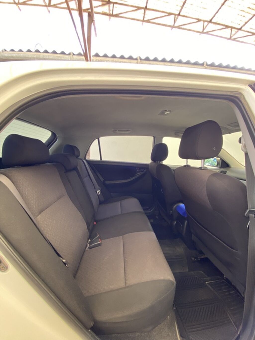 Toyota Allex: 2003 г., 1.5 л, Автомат, Бензин, Хэтчбэк: фото 8