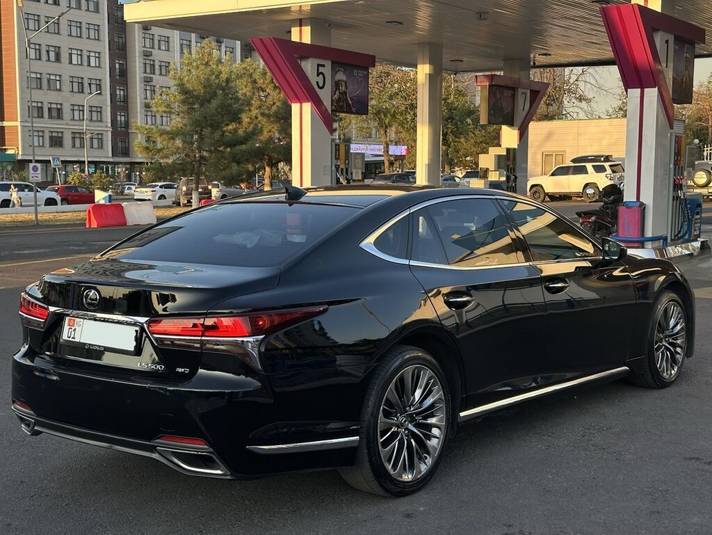 Lexus LS: 2018 г., 3.5 л, Автомат, Бензин, Седан: фото 3