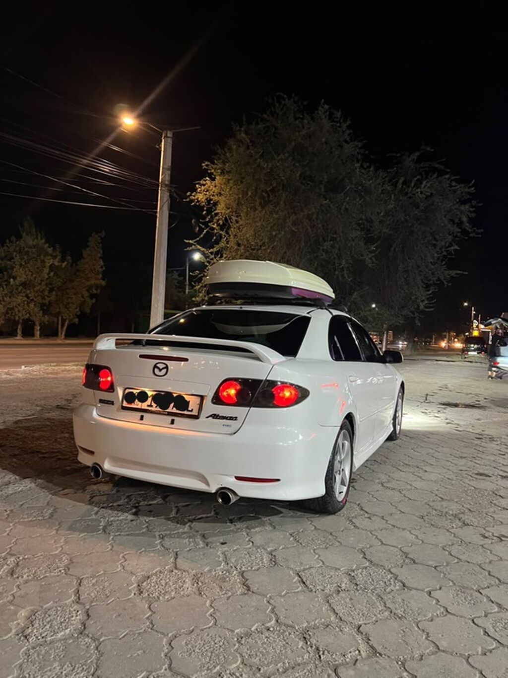 Mazda Atenza: 2003 г., 2.3 л, Автомат, Бензин, Хэтчбэк: фото 3