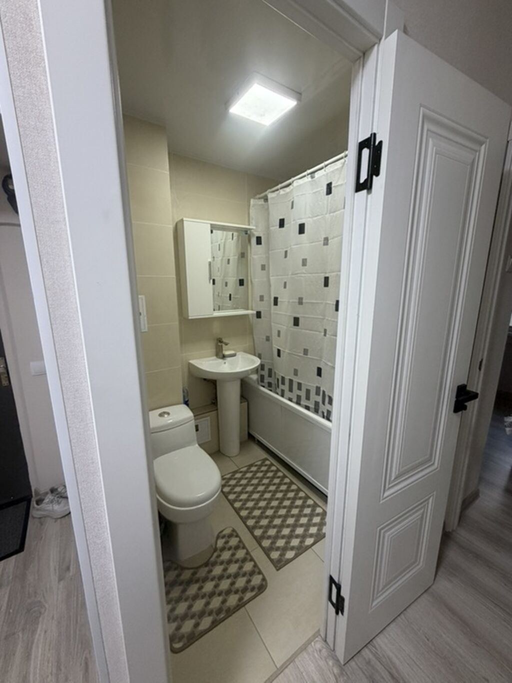 Продам 2-комн. квартиру, 52 м², 104 серия, 2 этаж: фото 3