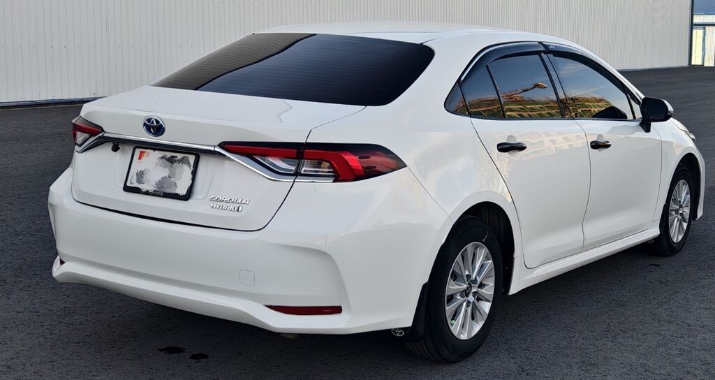 Toyota Corolla: 2021 г., 1.8 л, Вариатор, Гибрид, Седан: фото 4