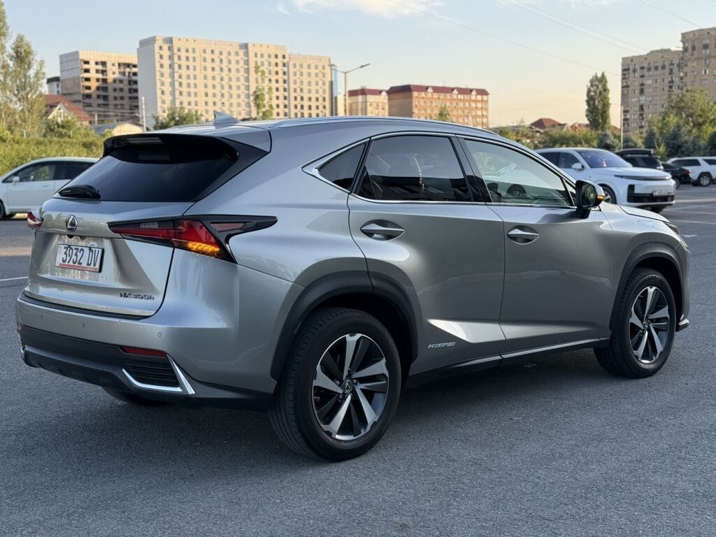 Lexus NX: 2020 г., 2.5 л, Автомат, Гибрид, Кроссовер — фото 5