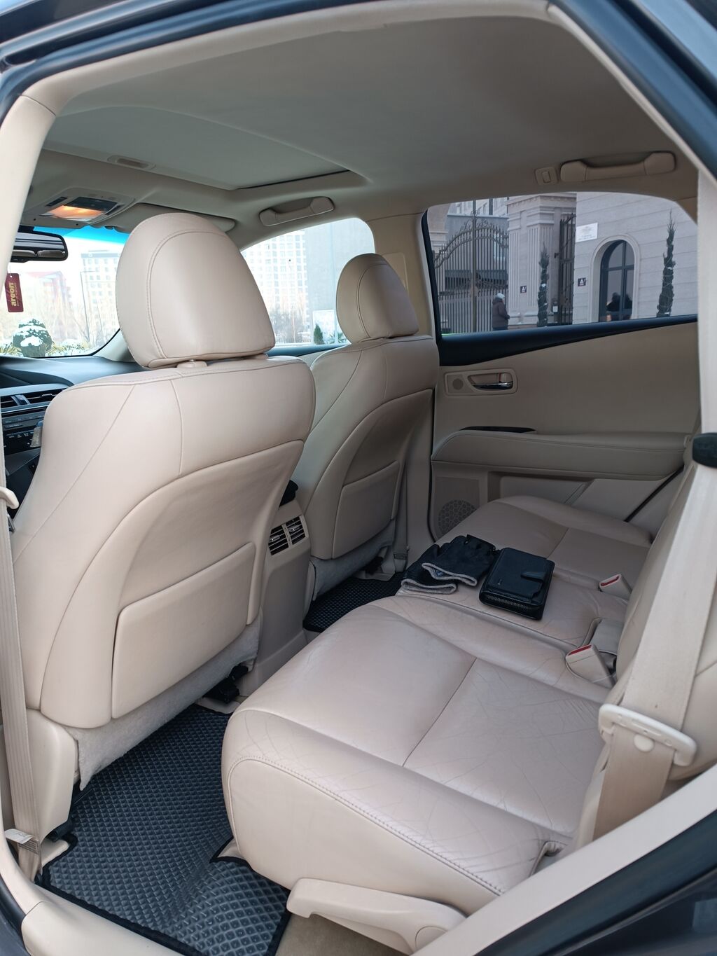 Lexus RX: 2010 year, 3.5 l, Automatic, Gas, Crossover
