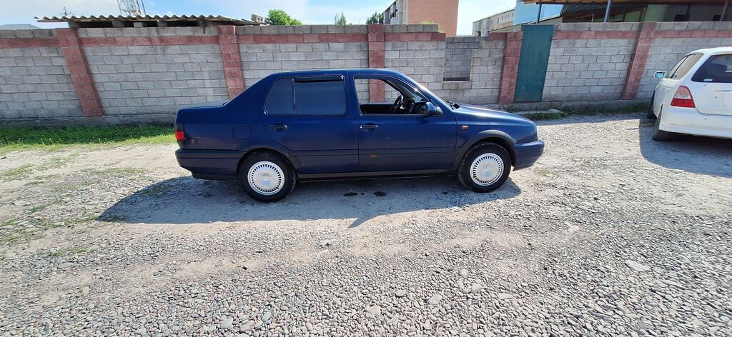 Volkswagen Vento: 1997 г., 1.8 л, Бензин, Седан: фото 6