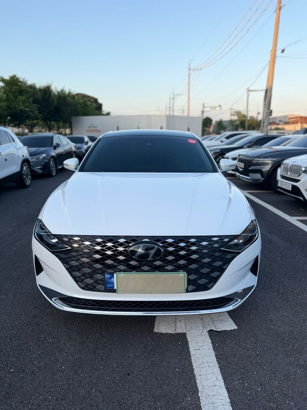 Hyundai Grandeur: 2020 г., 2.4 л, Типтроник, Гибрид, Седан: фото 1