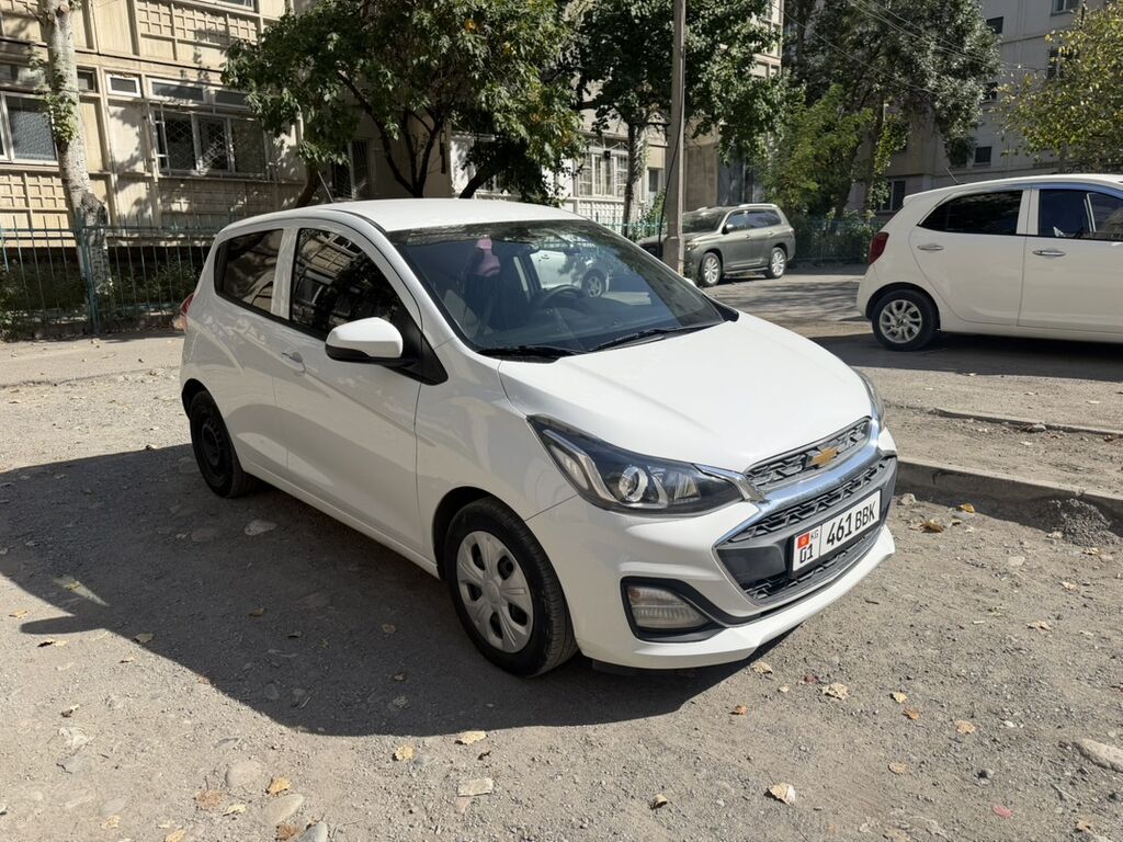 Chevrolet Spark 2018 г., бензин, хэтчбек: фото 2