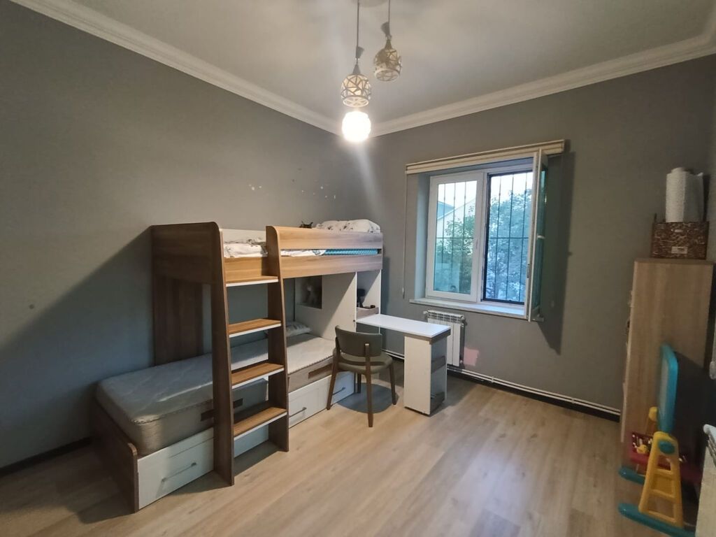 5 otaqlı, 326 kv. m, Kredit var, Yeni təmirli