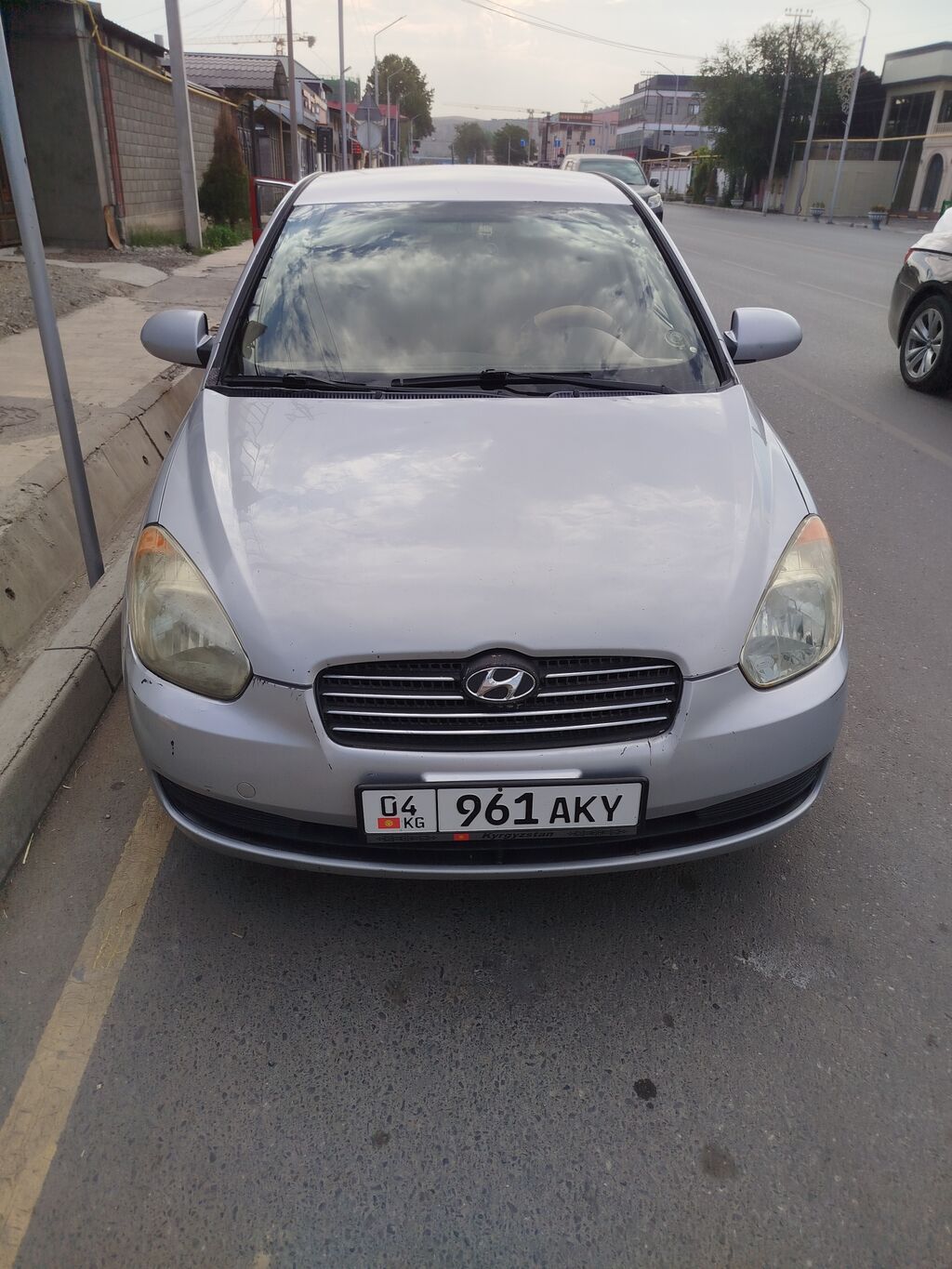 Hyundai Verna: 2008 г., 1.4 л, Механика, Бензин, Седан: фото 3