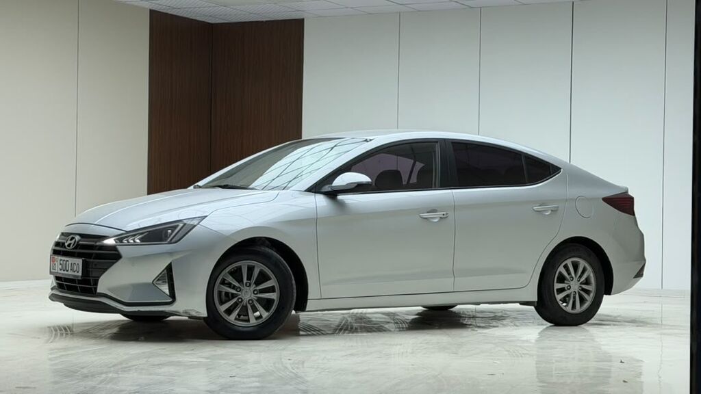 Hyundai Avante: 2019 г., 1.6 л, Автомат, Бензин, Седан: фото 3