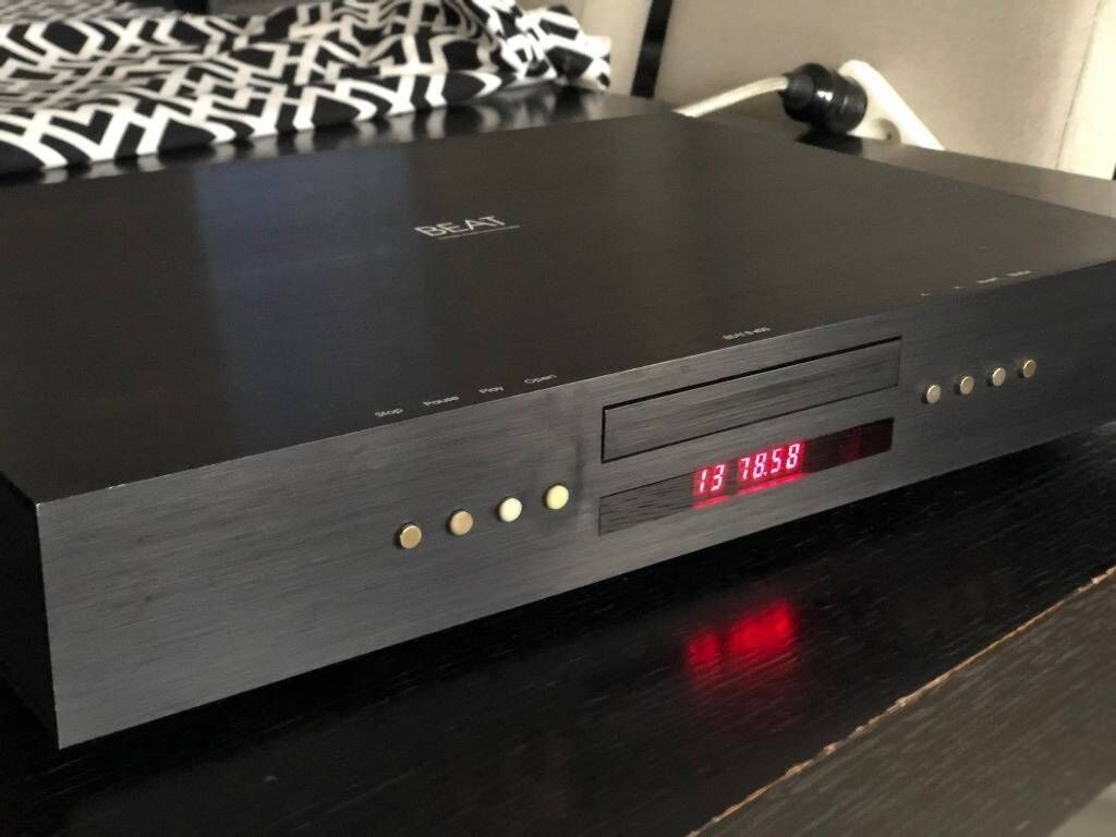 Zvučnici i stereo sistemi: Densen Beat B-400, izuzetan audiofilski CD plejer. Odlicno stanje