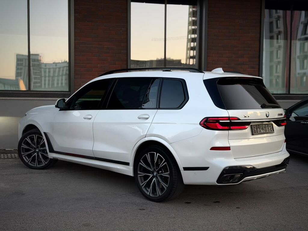 BMW X7: 2020 г., 4.4 л, Автомат, Бензин, Внедорожник: фото 6