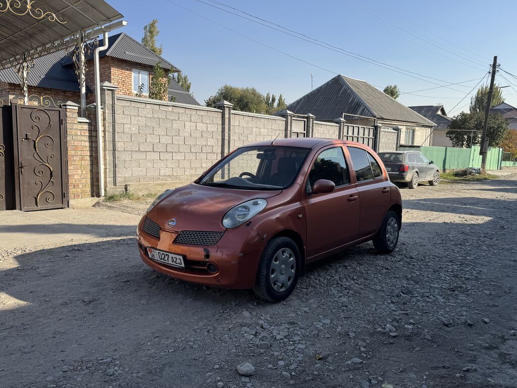 Nissan March: 2003 г., 1.4 л, Автомат, Бензин, Хэтчбэк: фото 2