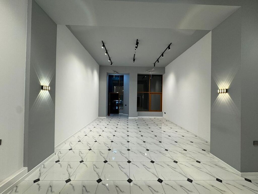İcarəyə/ofis üçün kommersiya sahəsi Nizami rayon məhkəməsinin yanı