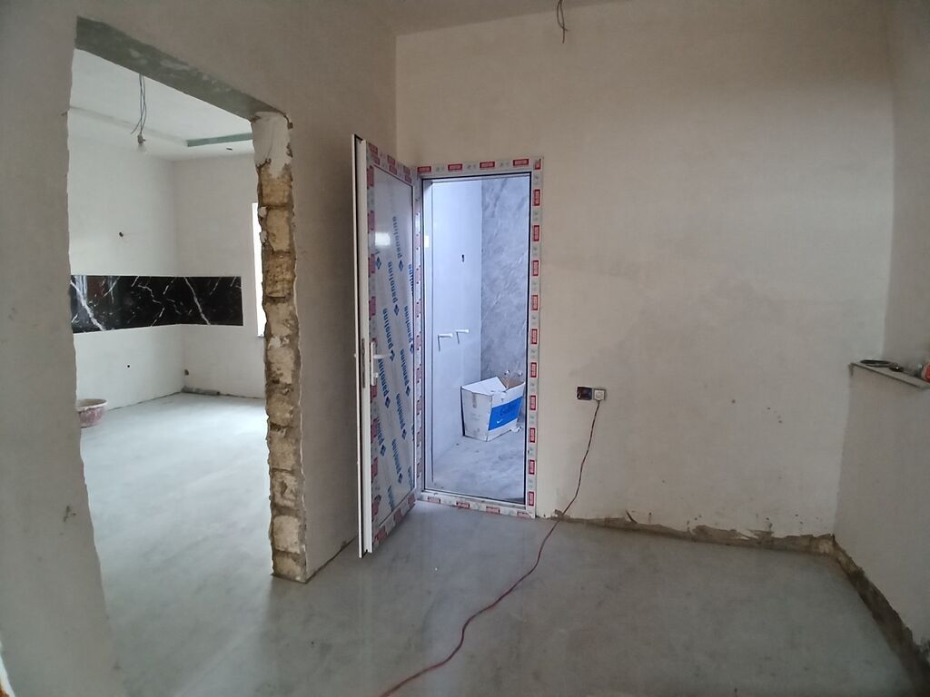 4 otaqlı, 170 kv. m, Yeni təmirli