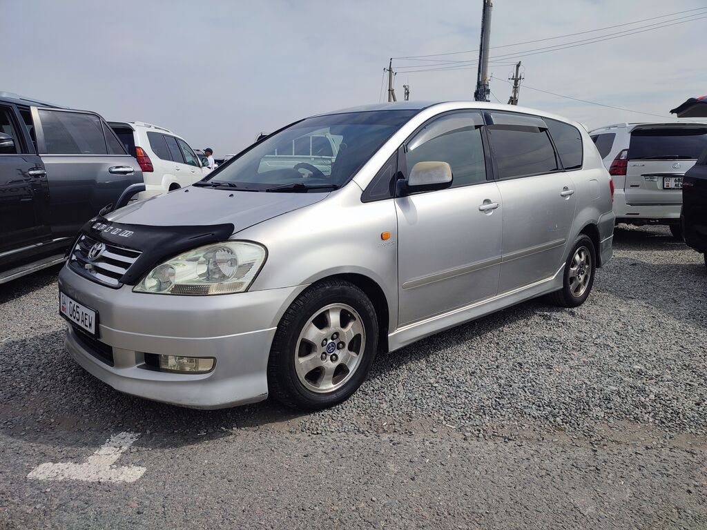 Toyota Ipsum: 2002 г., 2.4 л, Автомат, Бензин, Универсал: фото 7