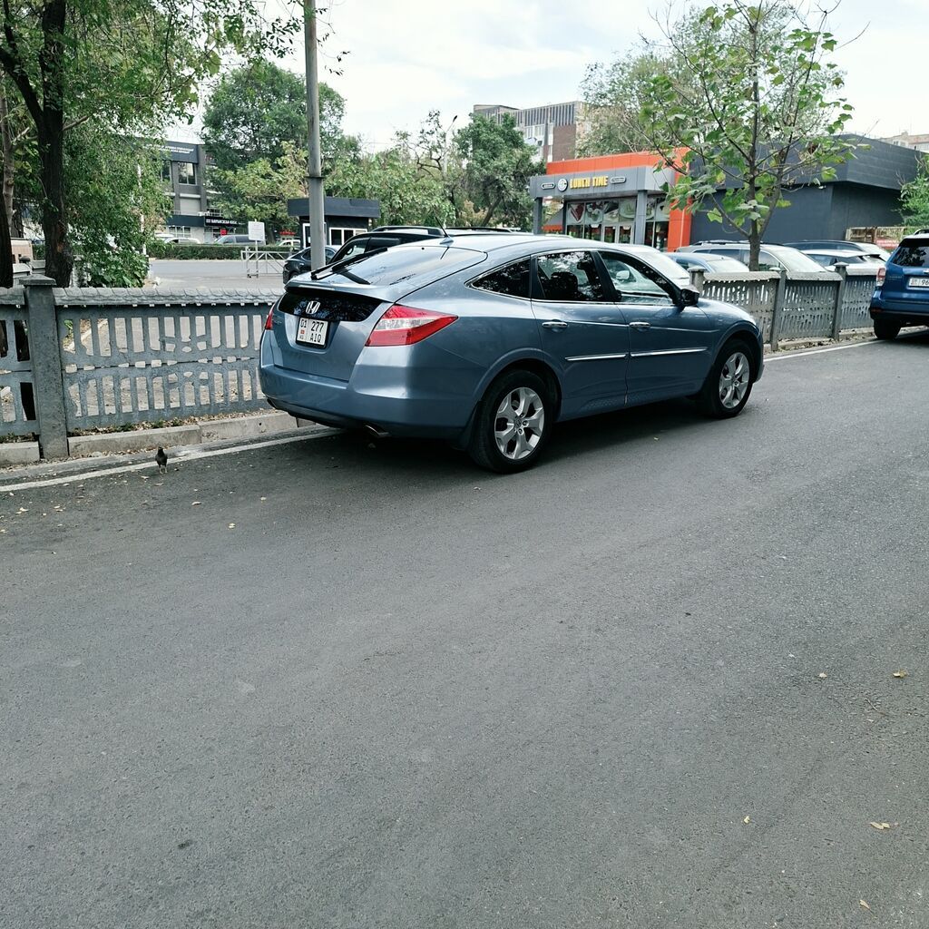 Honda Crosstour: 2010 г., 3.5 л, Автомат, Бензин, Лифтбек: фото 7