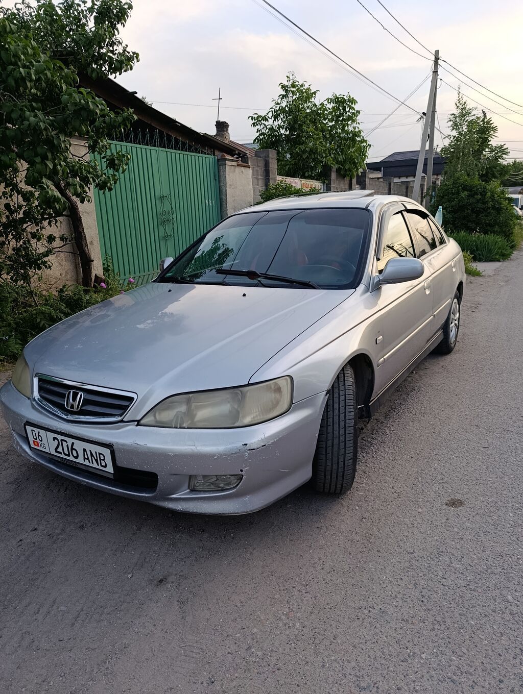 Honda Accord: 2001 г., Механика, Бензин, Седан: фото 3