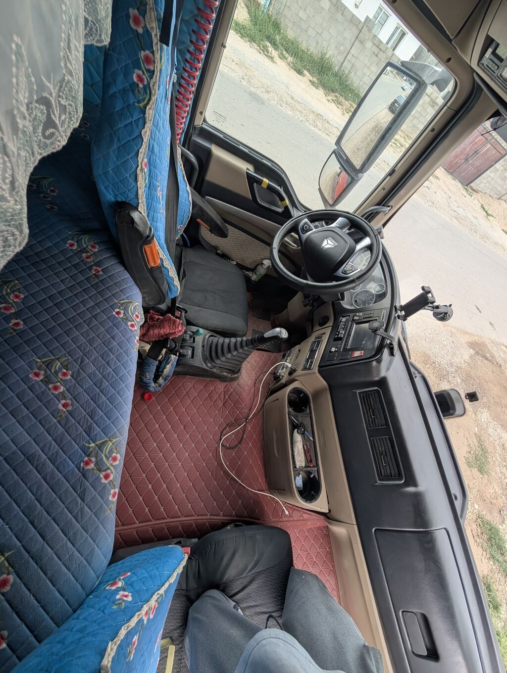 Самосвал HOWO TX 460 Автомобиль готов к эксплуатации, все расходники: фото 6