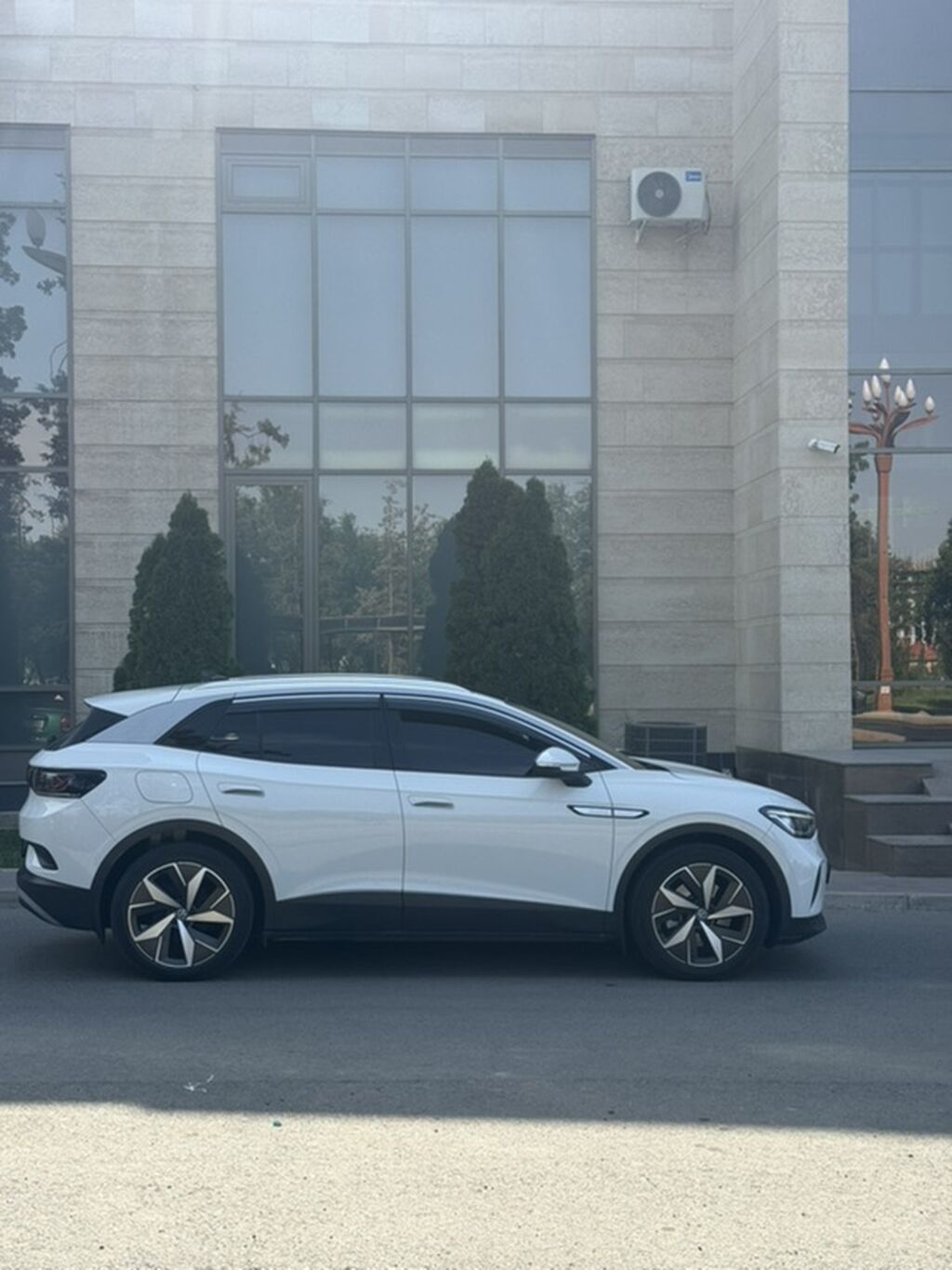 Volkswagen ID.4: 2022 г., Робот, Электромобиль, Кроссовер: фото 5