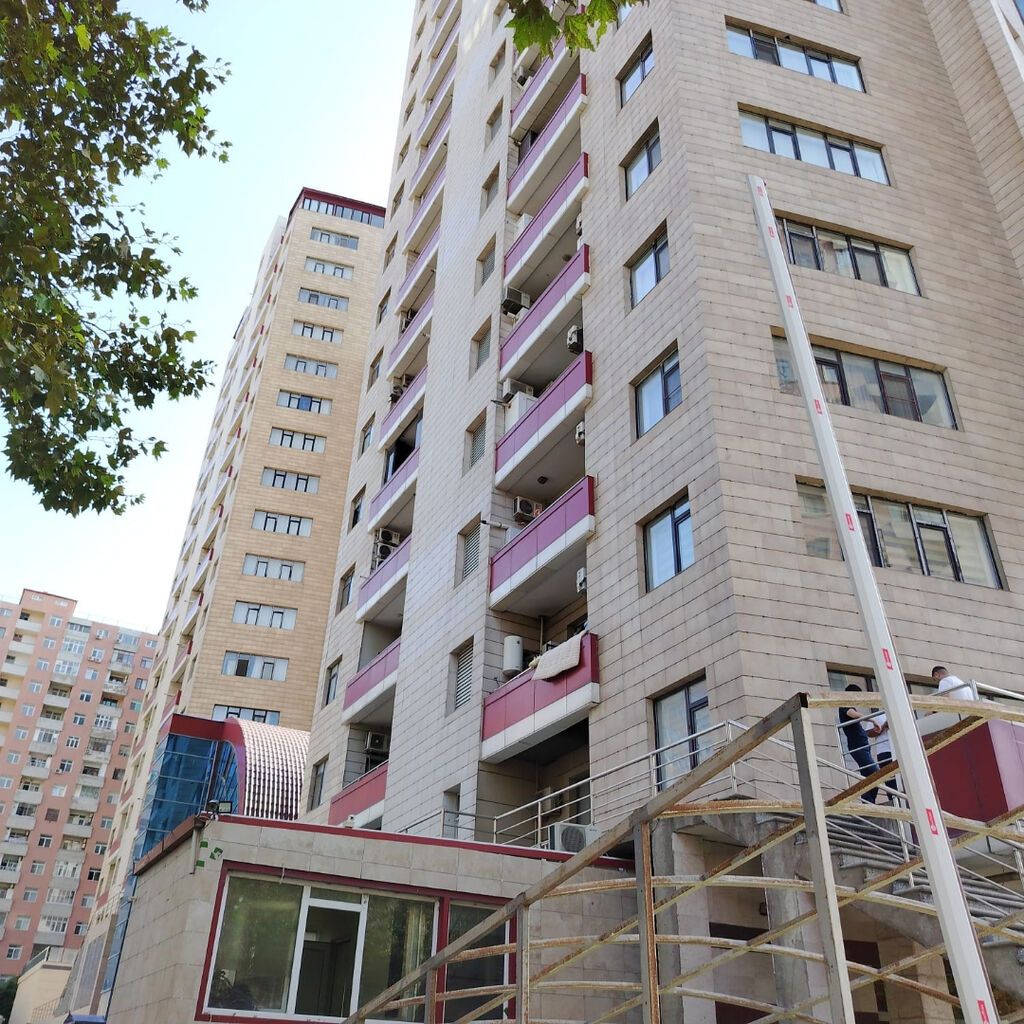 3 otaqlı, Yeni tikili, 145 kv. m