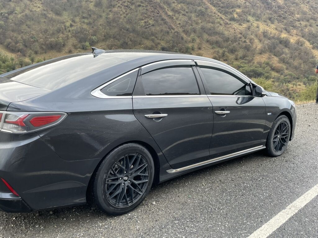 Hyundai Sonata: 2019 г., 2 л, Автомат, Гибрид, Седан: фото 2