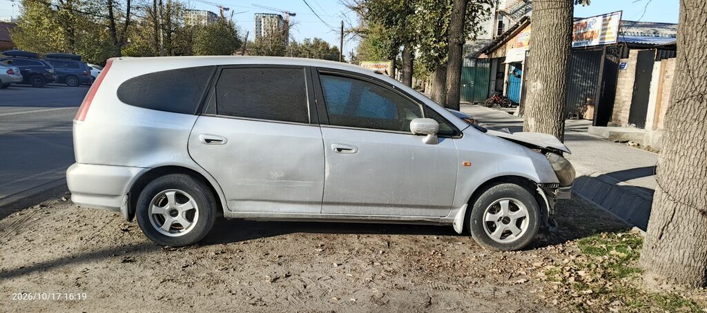 Honda Stream: 2003 г.: фото 2