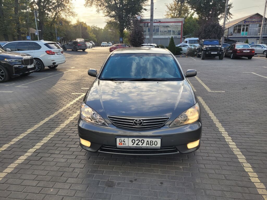 Toyota Camry: 2004 г., 2.4 л, Автомат, Бензин, Седан: фото 2