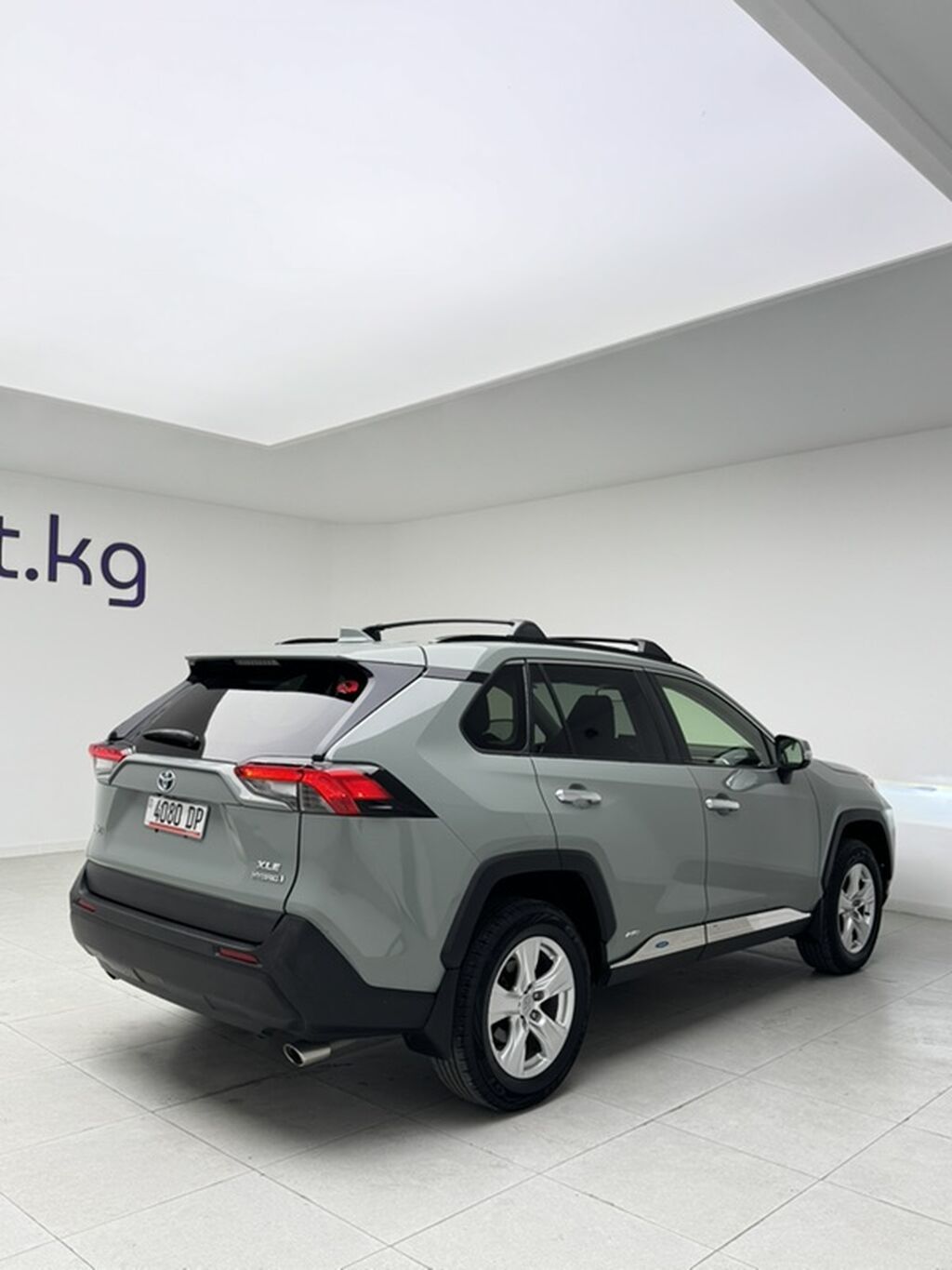 Toyota RAV4 Hybrid 2020, 2.5 л, АКПП, серый: фото 5