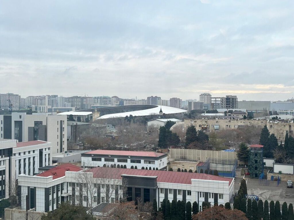 3 otaqlı, Yeni tikili, 140 kv. m