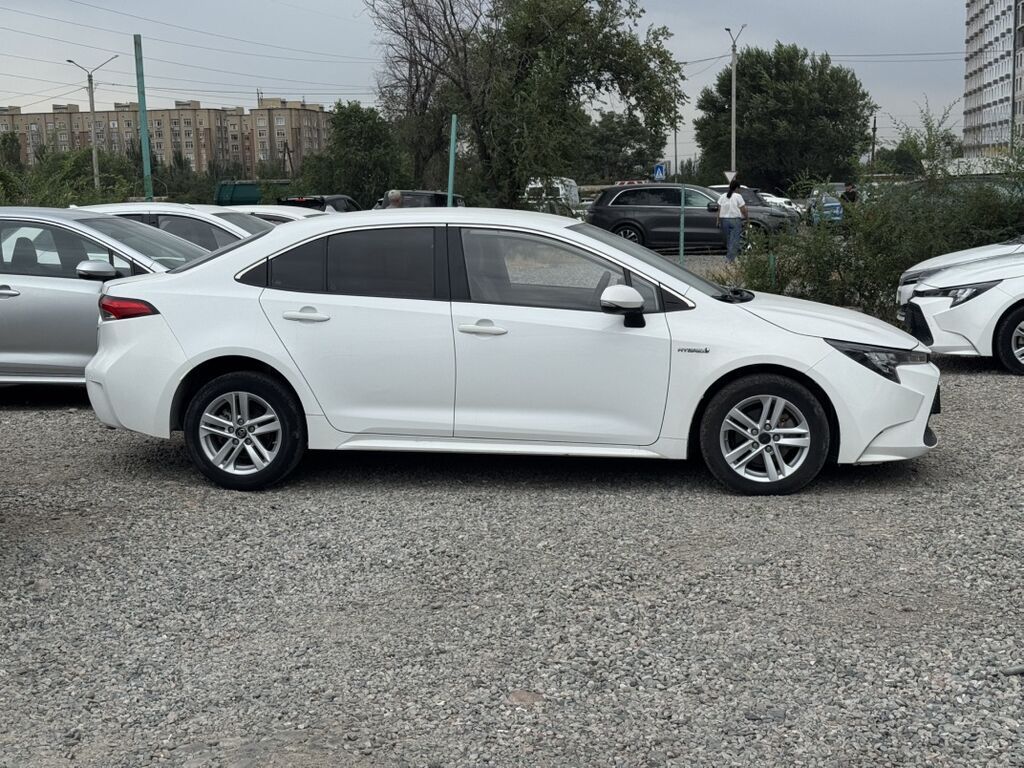 Toyota Levin: 2022 г., 1.8 л, Вариатор, Гибрид, Седан: фото 4