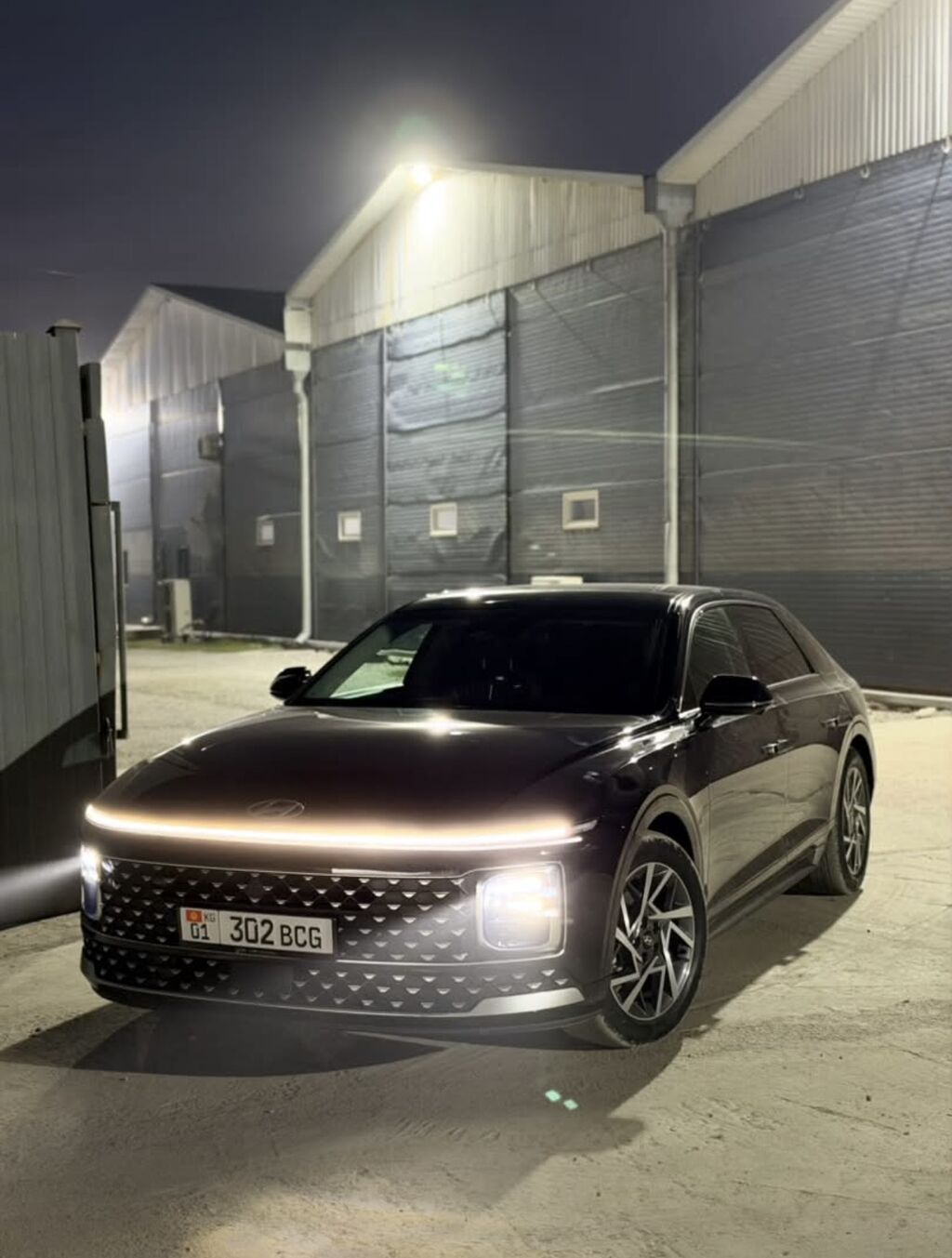 Hyundai Grandeur: 2023 г., Гибрид, Кроссовер