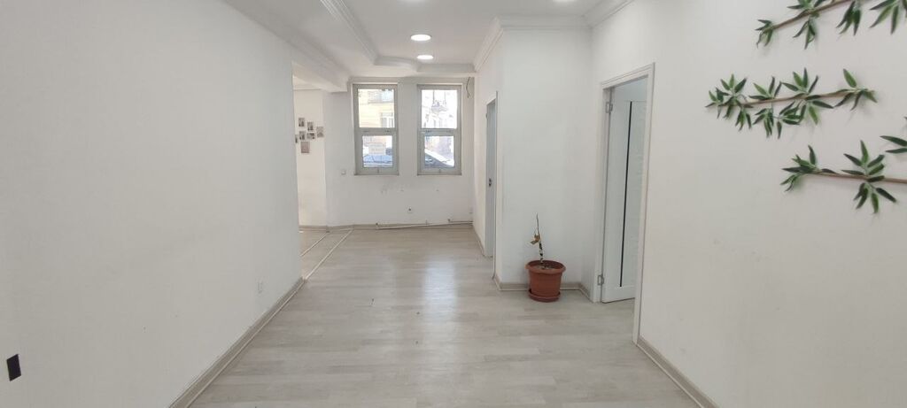 KİRAYƏ – Yol kənarında vitrinli obyekt 3 nomreli xestexana terefde