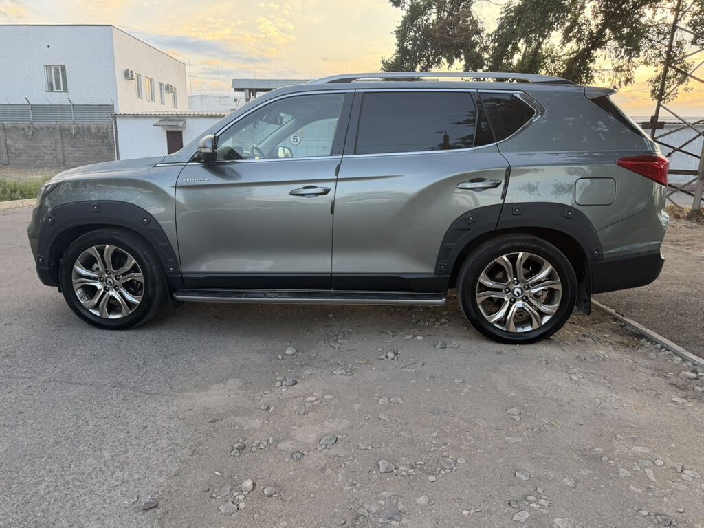 Ssangyong Rexton: 2020 г., 2.2 л, Автомат, Дизель, Внедорожник: фото 2
